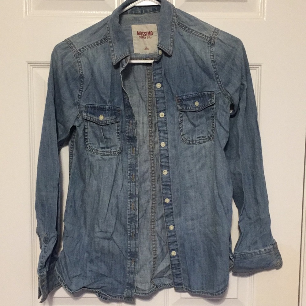 Mossimo light wash denim button up